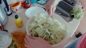 Салат из пекинской капусты с Ананасом Ну , Оочень вкусно