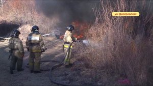 Днепровскую окутал черный дым из-за пожара