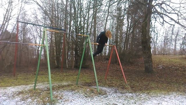 Научился БЛАНШ На ТУРНИКЕ за 2 тренировки/Как научится Бланш на турнике/Как сделать ЛачГейнер Блан смотреть онлайн