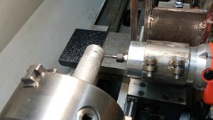 Фрезерная установка для токарного станка. Milling machine for a lathe.