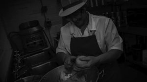 МЕНЯ ЗАПЕРЛИ В ШКОЛЕ | Страшная история