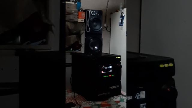 Segundo test Aiwa nsx-2200 en casa 1 subwoofer y 1 bocina aiwa original