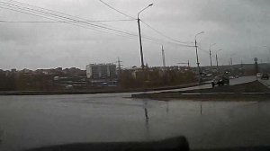 Вот как НЕ надо проезжать кольца (Кольцо на ул. Клюева г. Томск)