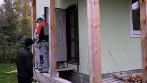 Дверь с терморазрывом.  Порог из нержавеющей стали. Дверь для частного дома.