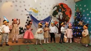 Новогодний утренник средней группы?