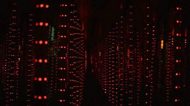 Разработка и производство аттракциона Зеркальный лабиринт