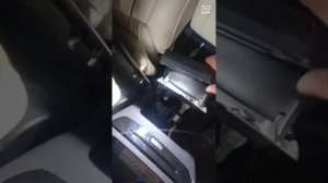 222 Мерседес, снимаем радиатор кондиционера салона.