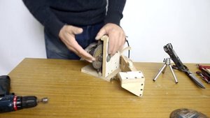 Держатель для БОЛГАРКИ. Гаражный инструмент своими руками.