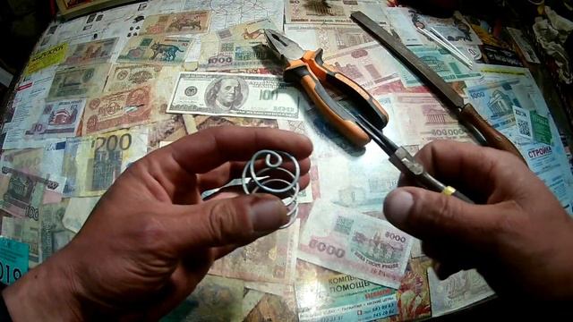 КОРМУШКА пружина для ЛОВЛИ ЛЕЩА и другой белой рыбы. Своими руками. смотреть онлайн