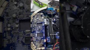 ￼ Робот пылесос Polaris ￼￼ Не работает колесо ￼