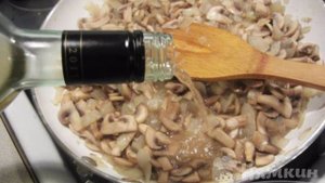 Жульен с шампиньонами и сливками