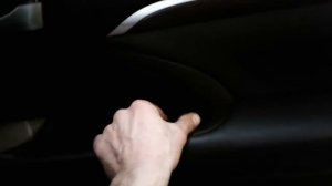 разборка обшивки передней двери на Toyota Highlander
