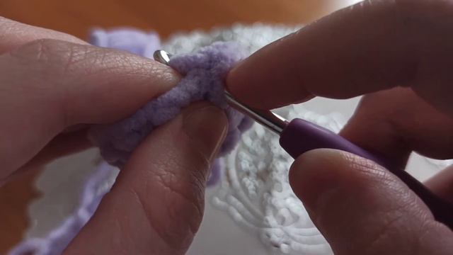 Как связать ПОЛУСТОЛБИК С НАКИДОМ крючком смотреть онлайн