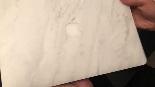 dbrand White Marble - Macbook Air смотреть онлайн