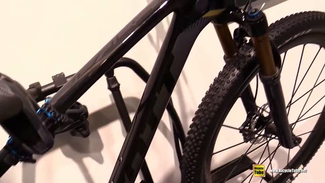 2020 Scott Scale on Thule Velo Space XT 3-Bike Rack - Walkaround смотреть онлайн