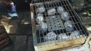 Копчение мяса и запекание картошки одновременно и прямо в мангале!