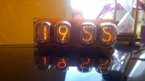 Часы на лампах ИН 12Б