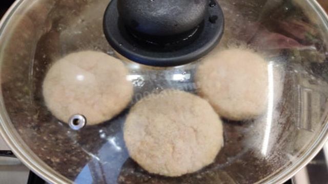 Как жарить замороженные котлеты