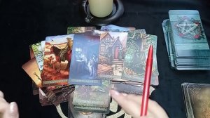 Как у него дела с Вашей соперницей??? Он сравнивает ее с Вами??