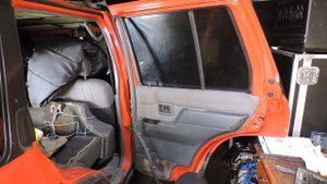 Как снять уплотнитель двери Nissan Terrano 2.7 diеsel. Два способа