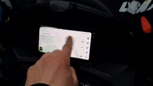 Подогреваемый держатель смартфона BRP. Можно  использовать телефон в поездке как навигатор.