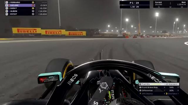 Career S4 Mercedes AMG Petronas F1 Team. смотреть онлайн