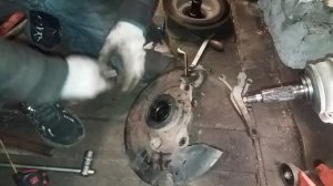 Установка маслёнки для ступичного подшипника шевроле нивы ЧАСТЬ 1