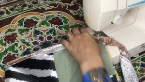 Стёганное одеяло из старых вещей.