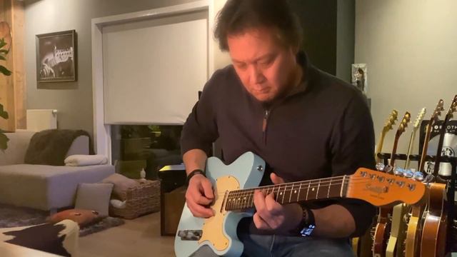 Smitty Custom T-Style - Sonic Blue смотреть онлайн