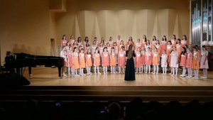 Детский хор "Аврора", 2016. Партия фортепиано - Сергей Главатских. С. Рахманинов "Задремали волны".