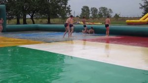 Скользкий футбол