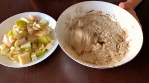 Шарлотка с овсянкой за 5 минут.Овсяный пирог с яблоками.