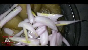 САЛАТ ИЗ КИСЛЫХ ОГУРЦОВ