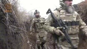Владимир Курский посвятил чеченским бойцам песню «Аллах, прими»!