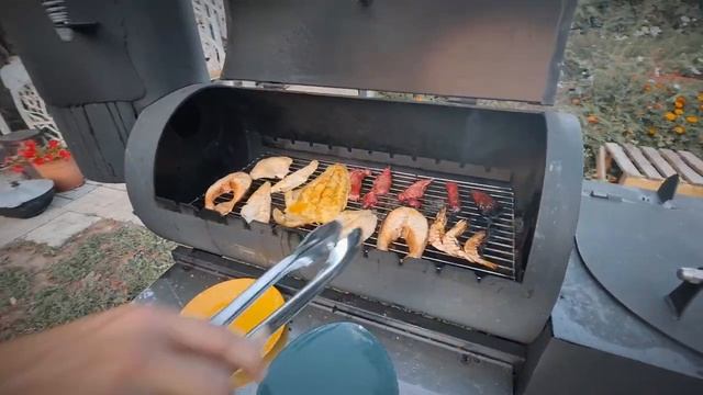 ??Готовим красную рыбу, судака, рыбу в маринаде. Горячее копчение в гриль смокере смотреть онлайн