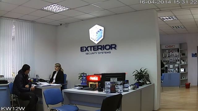 Внутренyяя IP камера 1Mp серии Home series Dahua DH-IPC-KW12WP День смотреть онлайн