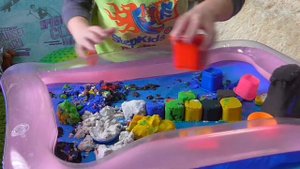 РАДУЖНЫЙ ПЕСОК LORI/КИНЕТИЧЕСКИЙ ПЕСОК/ЛЕПИМ КУЛИЧИКИ/СМОТРИМ ВИДЕО ПОДПИСЧИКОВ