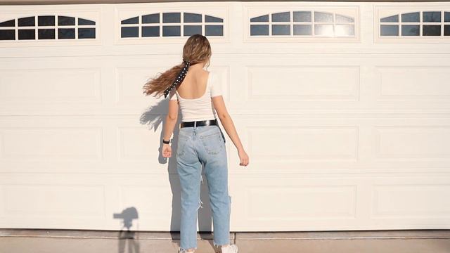 ★ how to style vintage denim/mom jeans!! // denim jeans lookbook ★ смотреть онлайн