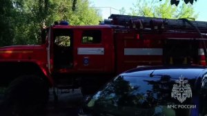 Пожарные тушили сарай