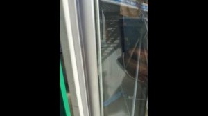 БИРЮСА стеклянная дверь холодильника, уплотнитель прикручен на саморезы