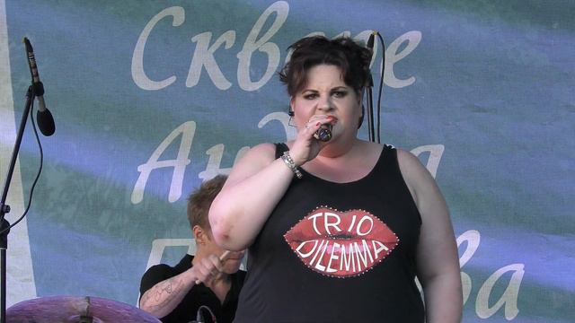 Манана Гогитидзе, "Живем мы что то без азарта" смотреть онлайн