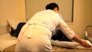 Смена постельного белья больного