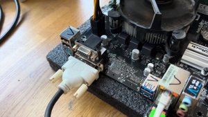 Комплект ASRock H310CM-DVS и процессор G4900