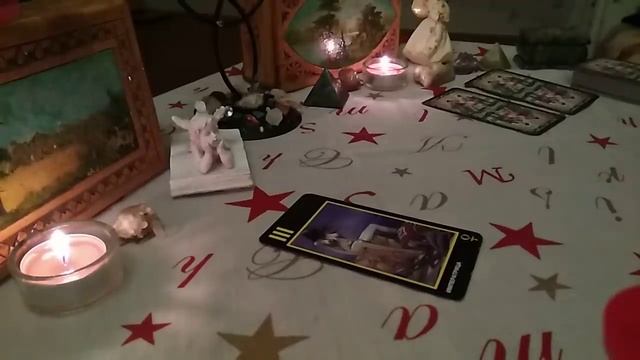 Онлайн гадание на таро Манара. Моя личная жизнь в ноябре месяце. смотреть онлайн
