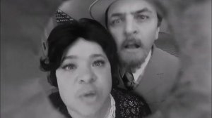 Что, вас уже выпустили из сумасшедшего дома?