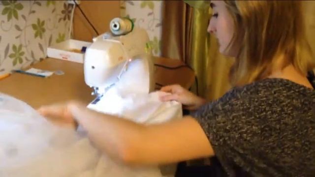 Реклама профессии: дизайнер одежды смотреть онлайн