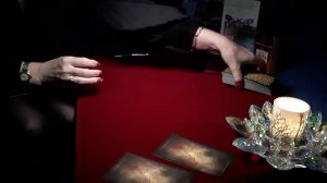 ХОЧЕТ ЛИ ОНА ВЕРНУТЬСЯ?Таро для мужчин