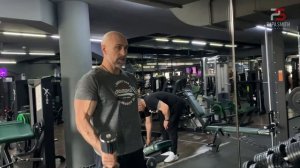 Три упражнения на бицепс от Папы Смита.