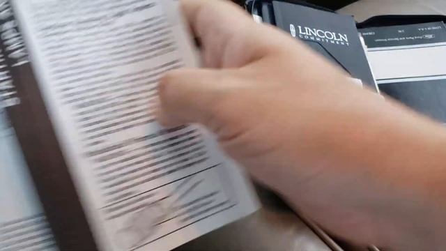 I found 1992 Lincoln Town Car Signature Series in Great Condition! смотреть онлайн