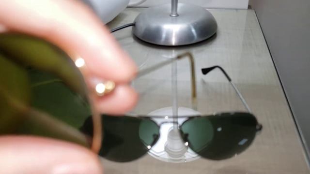 Difference Between Vintage Ray Ban 70s Bausch & Lomb Aviator and Modern Ray Ban Made by Luxótica смотреть онлайн